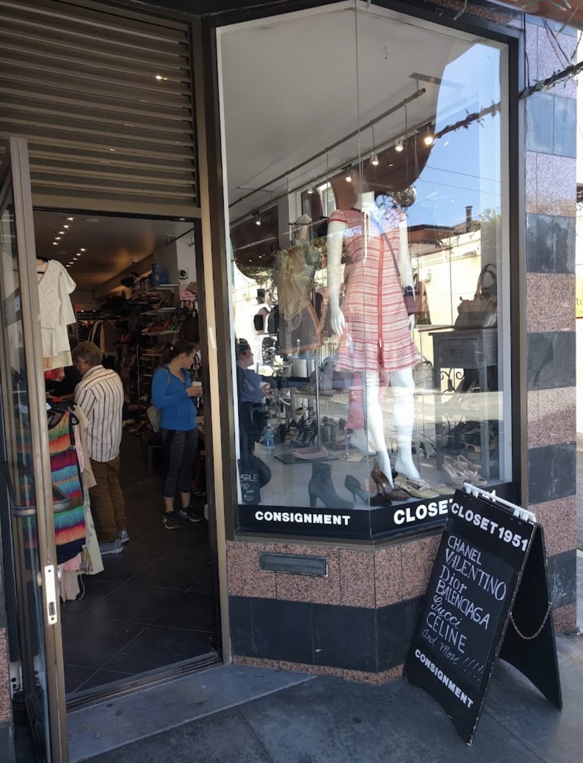 Closet 1951 storefront